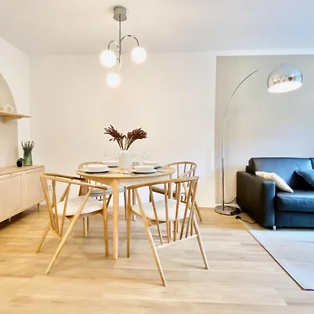 Snug Stays - Design Studio Am See Mit Terrasse, Garten, Badestelle Vor Dem Haus Worthsee Exterior photo