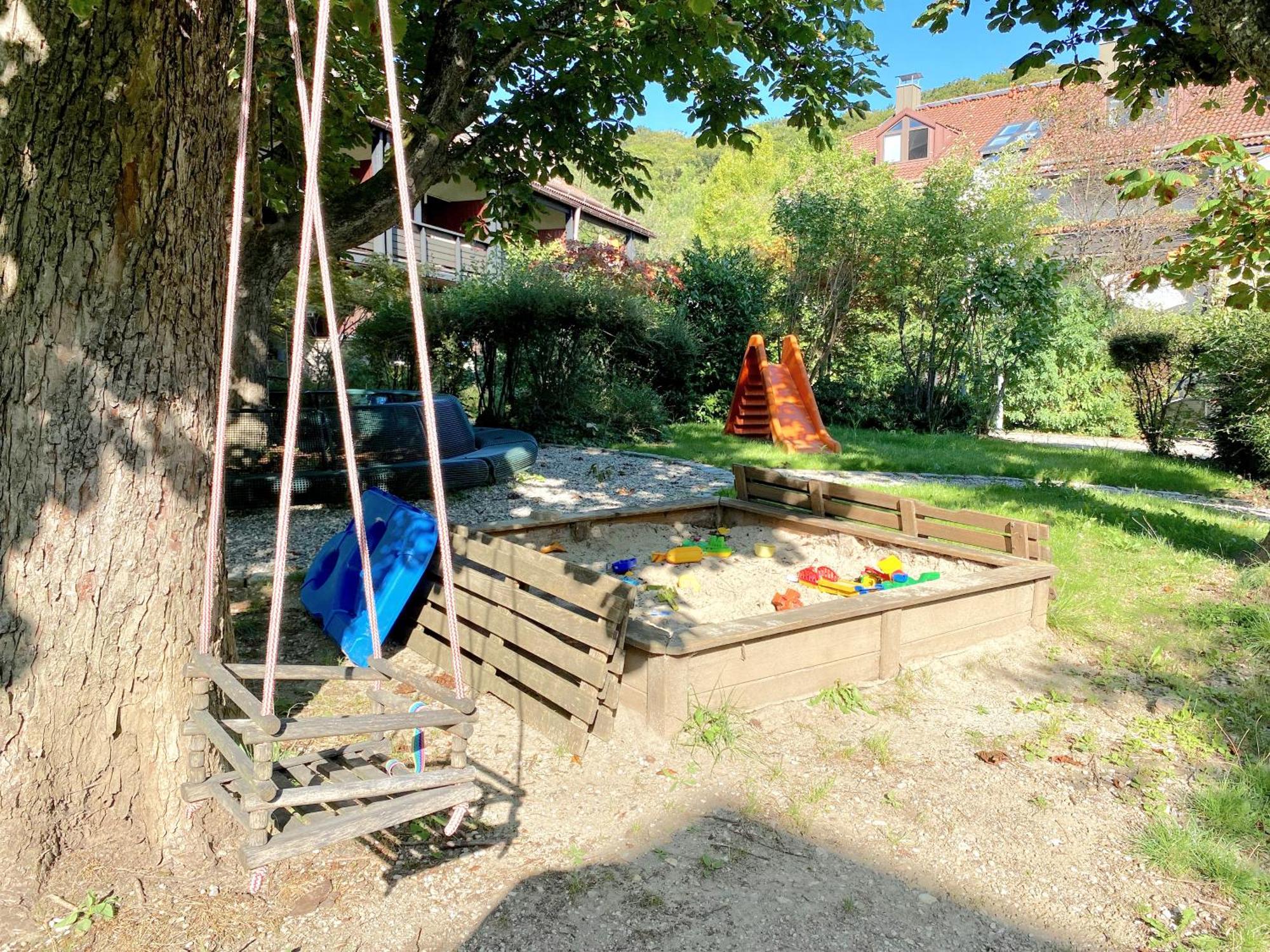 Snug - Design Am Mit Terrasse, Garten, Badestelle Vor Dem Haus Worthsee