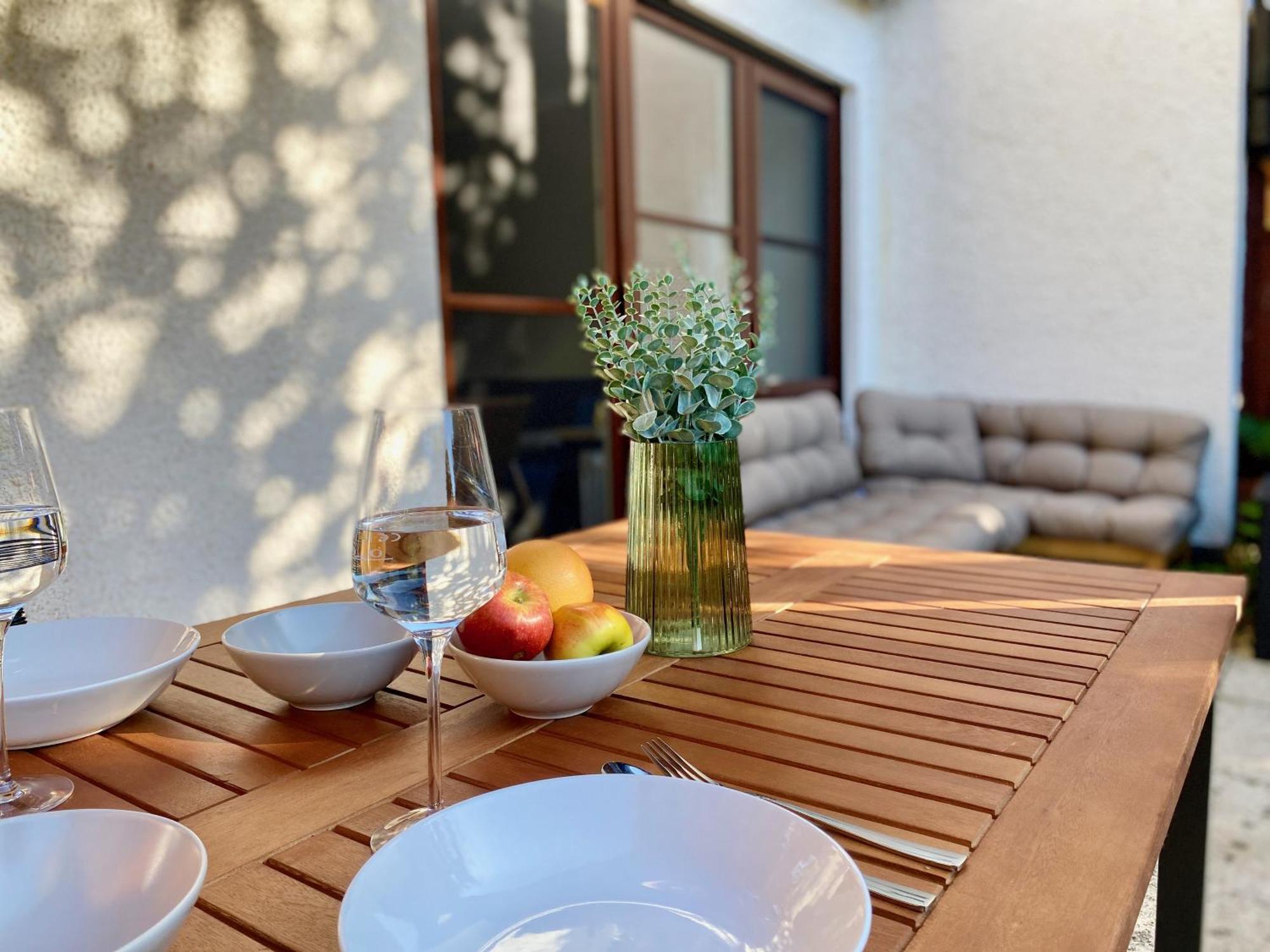 Snug - Design Am Mit Terrasse, Garten, Badestelle Vor Dem Haus Apartment
